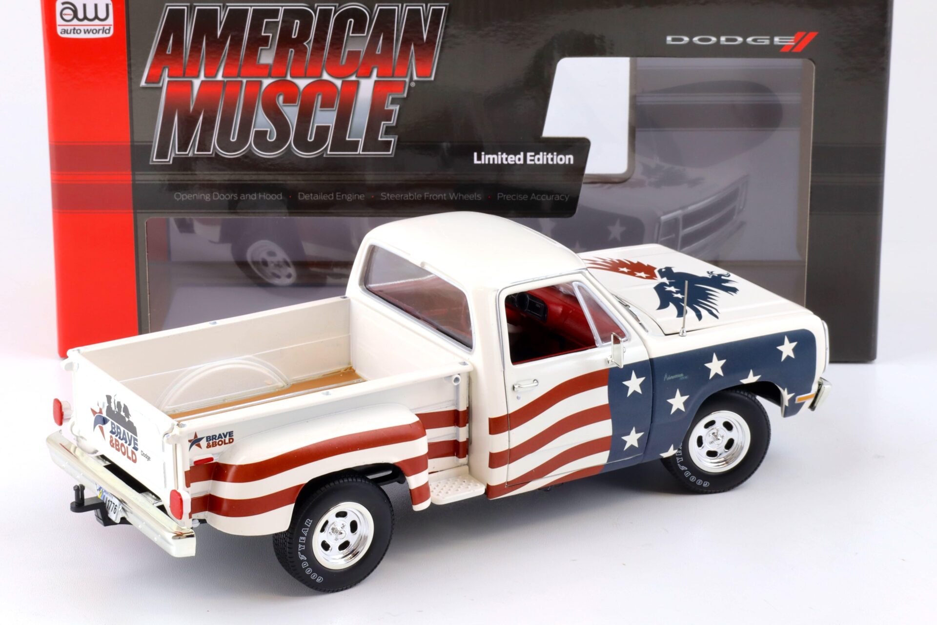 1:18 Auto World 1980 Dodge Stepside D150 Adventurer Patriotic Pickup America