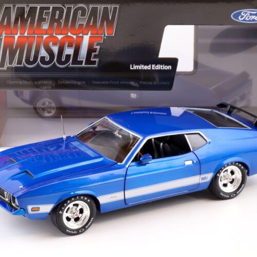 1:18 Auto World 1973 Ford Mustang Mach 1 Coupe Class of 1973 blue glow