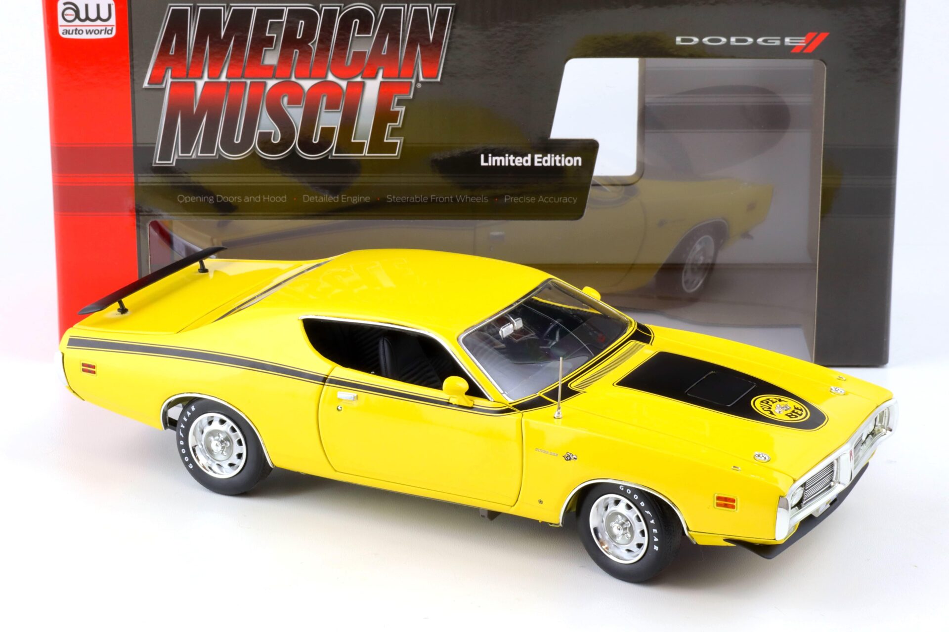 1:18 Auto World 1971 Dodge Charger Super Bee Fy1 Top Banana yellow