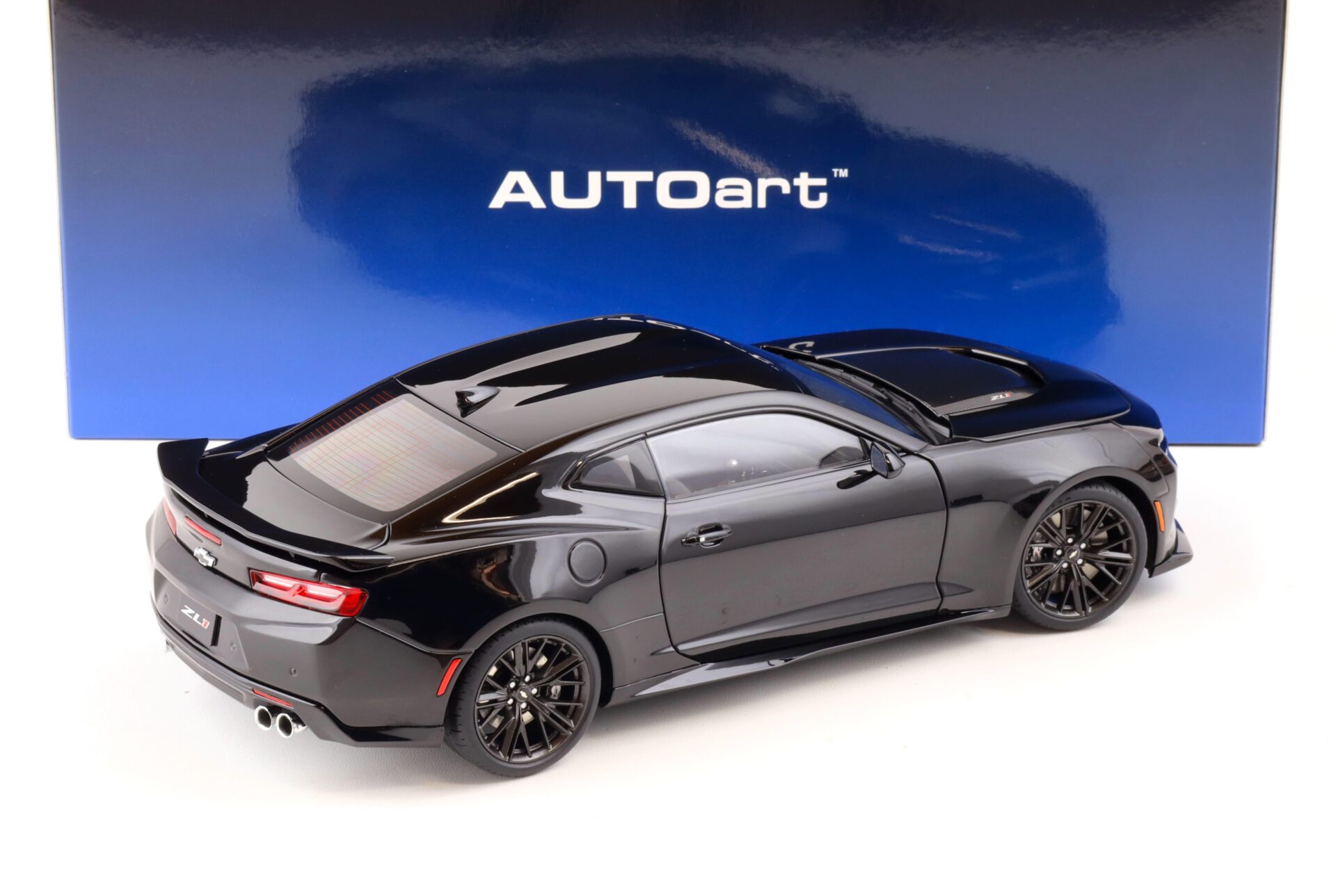 1:18 AUTOart Chevrolet Camaro ZL1 Coupe 2017 black 71207