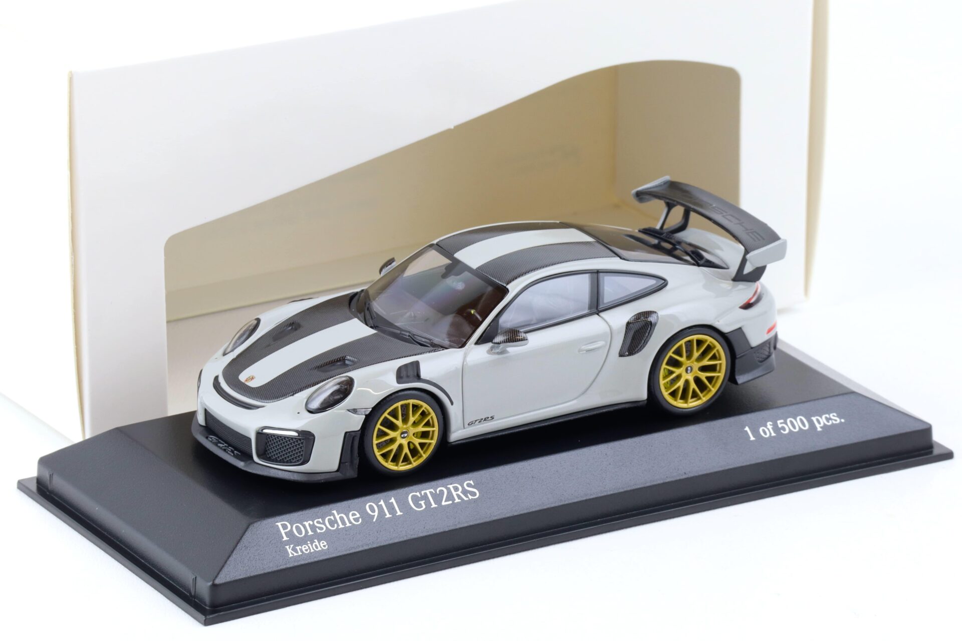 ID 87684 orig.jpg 1:43 Minichamps Porsche 911 (991.2) GT2 RS Weissach Package 2018 chalk/ gold wheels