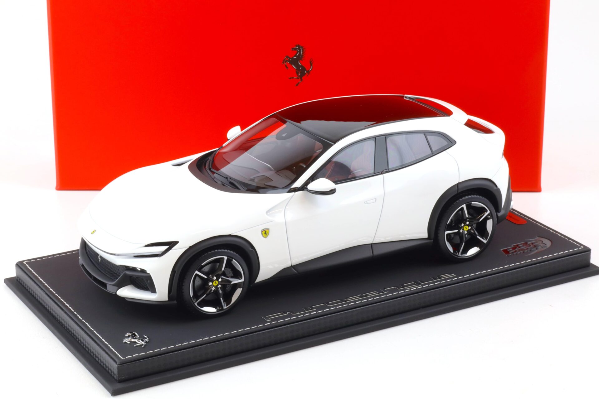 1:18 BBR Ferrari Purosangue Bianco Cervino metallic white - Limited 90 pcs.
