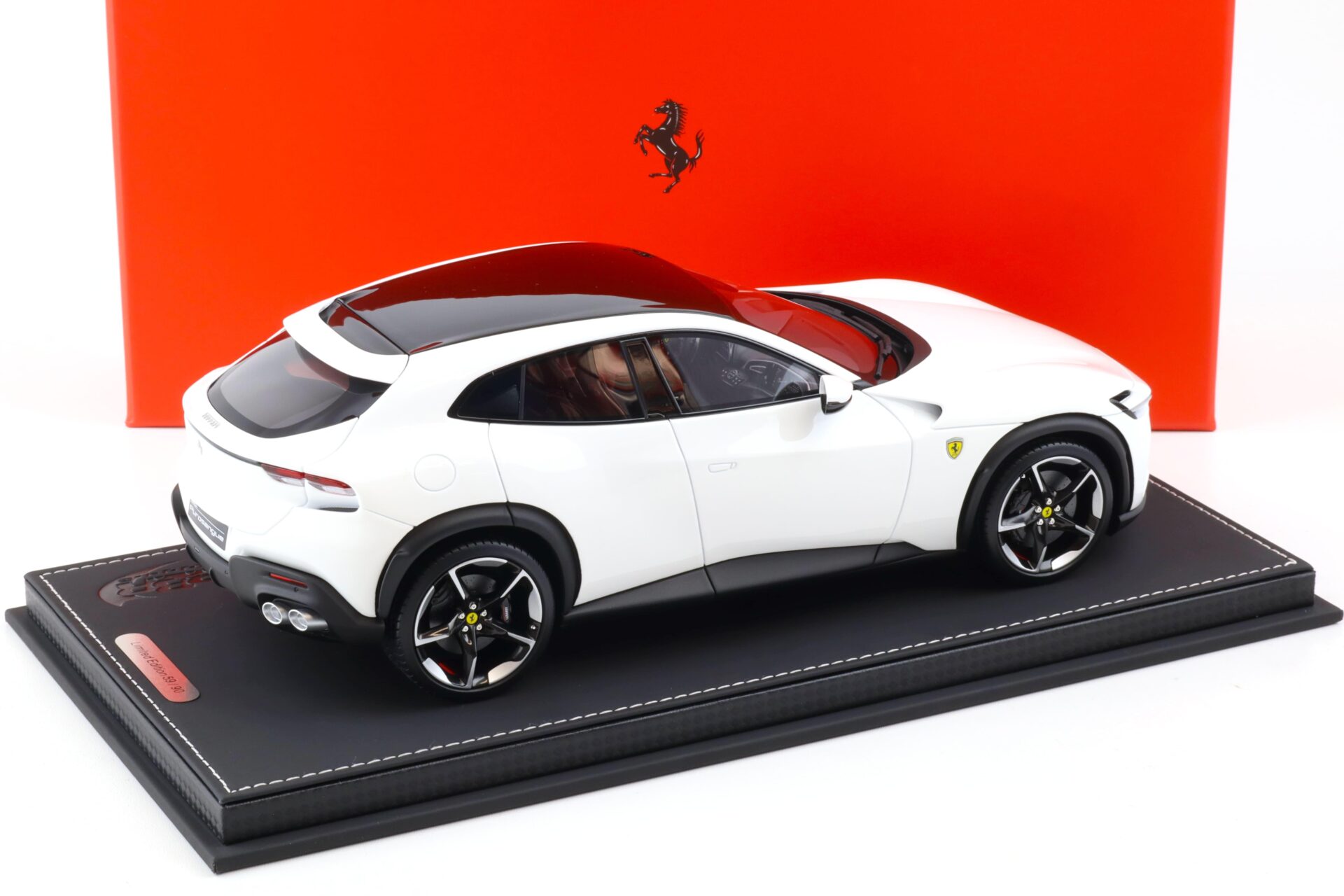 1:18 BBR Ferrari Purosangue Bianco Cervino metallic white - Limited 90 pcs.
