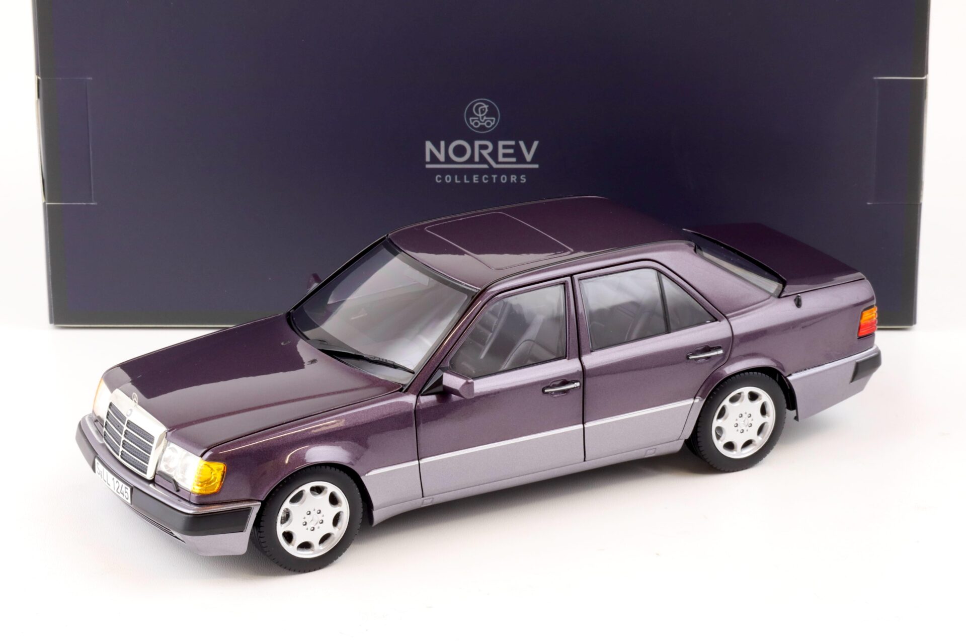 1:18 Norev Mercedes 500 E W124 Limousine 1990 bornit metallic - Limited 300 pcs.