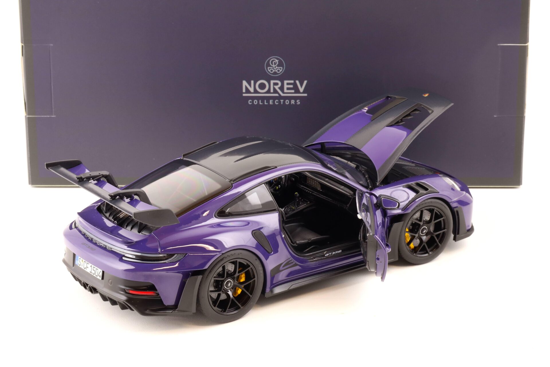 1:18 Norev Porsche 911 (992) GT3 RS Weissach Package 2022 Ultraviolet - Limited 300 pcs.