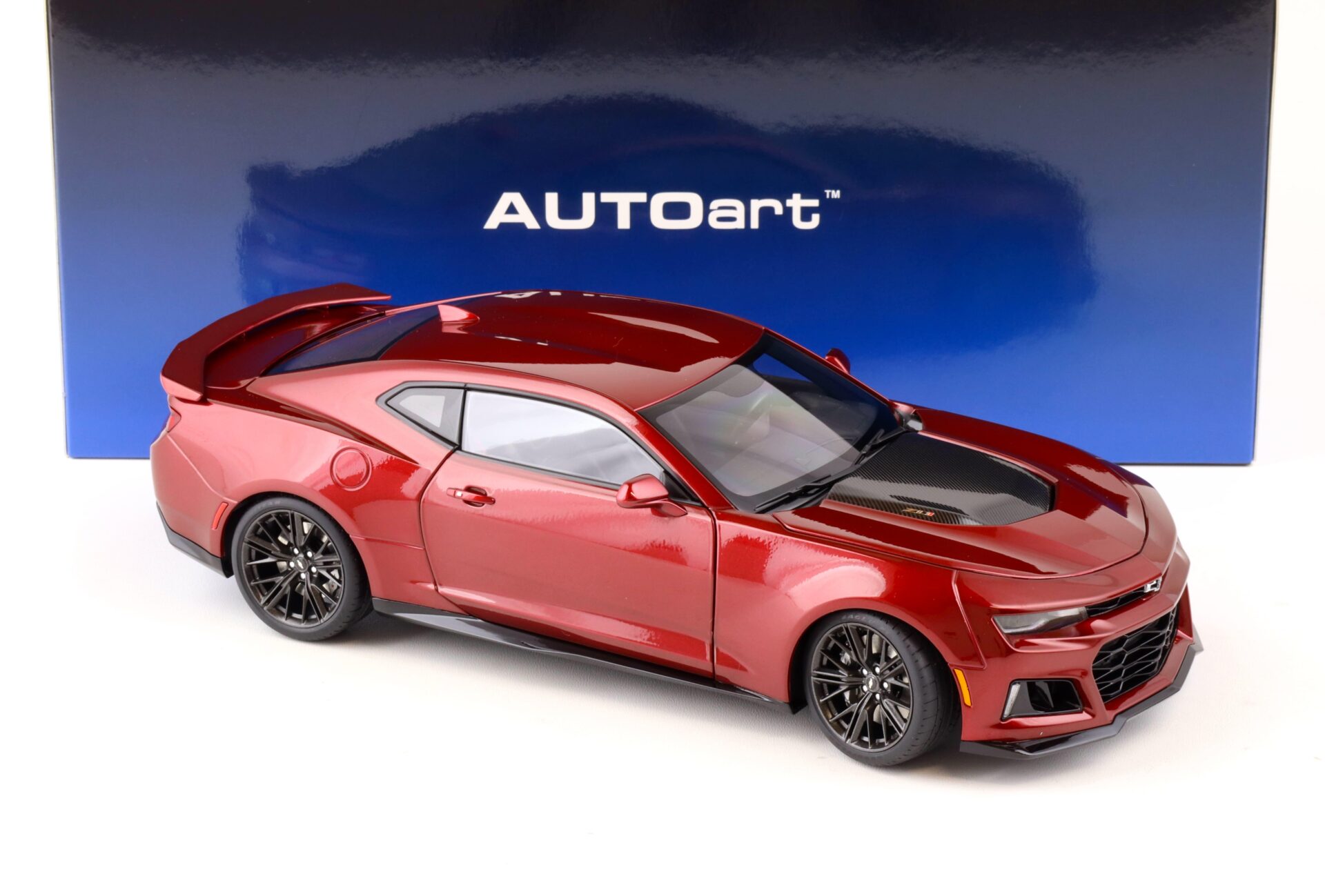 1:18 AUTOart Chevrolet Camaro ZL1 Coupe 2017 garmet red tintcoat 71208