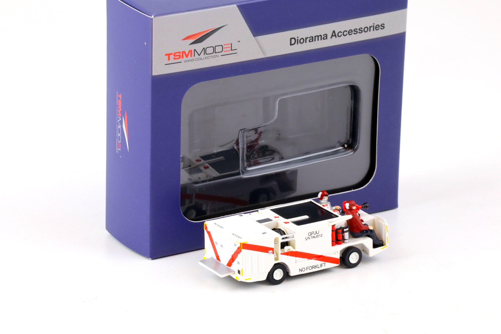 1:72 TSM Model Wing Collection US Navy Fire-Fighting Team & Fire Engine TSMWAC003