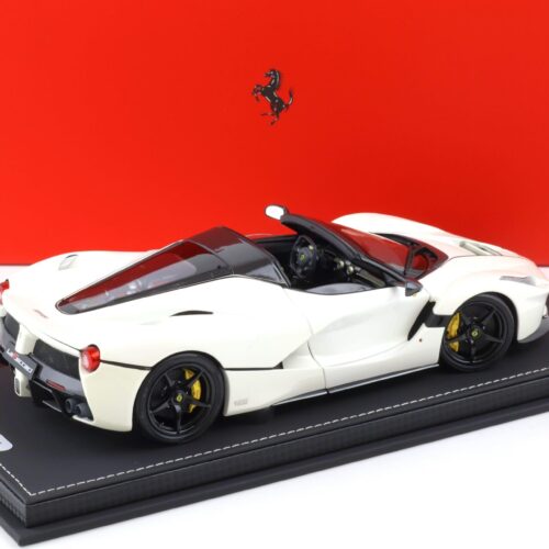 1:18 BBR Ferrari LaFerrari Aperta Bianco Avus white/ black wheels with display - Limited 48 pcs.