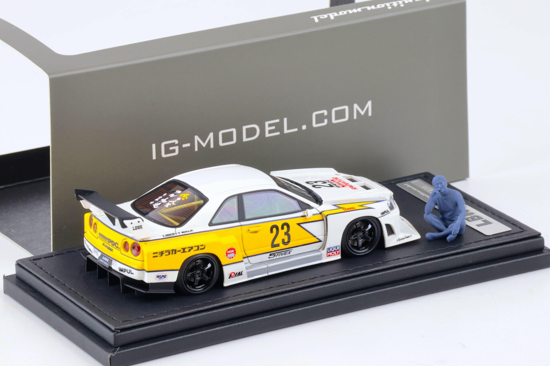 1:43 Ignition Model IG2851 Nissan LB ER34 Super Silhouette Skyline white/ yellow with Mr. Kato