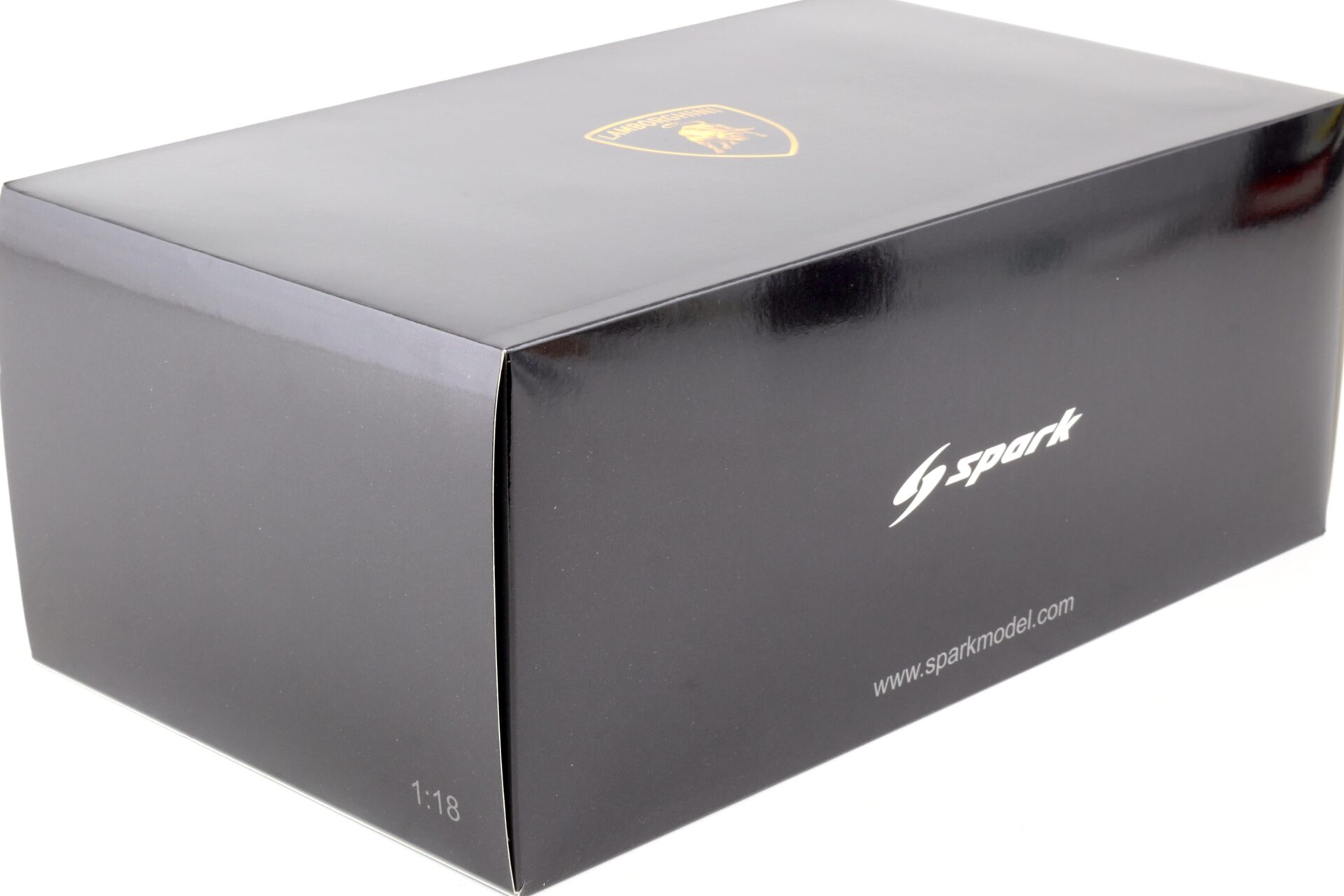 1:18 Spark Lamborghini Huracan GT3 EVO Winner FIA Games GT Cup 2019 Team Japan