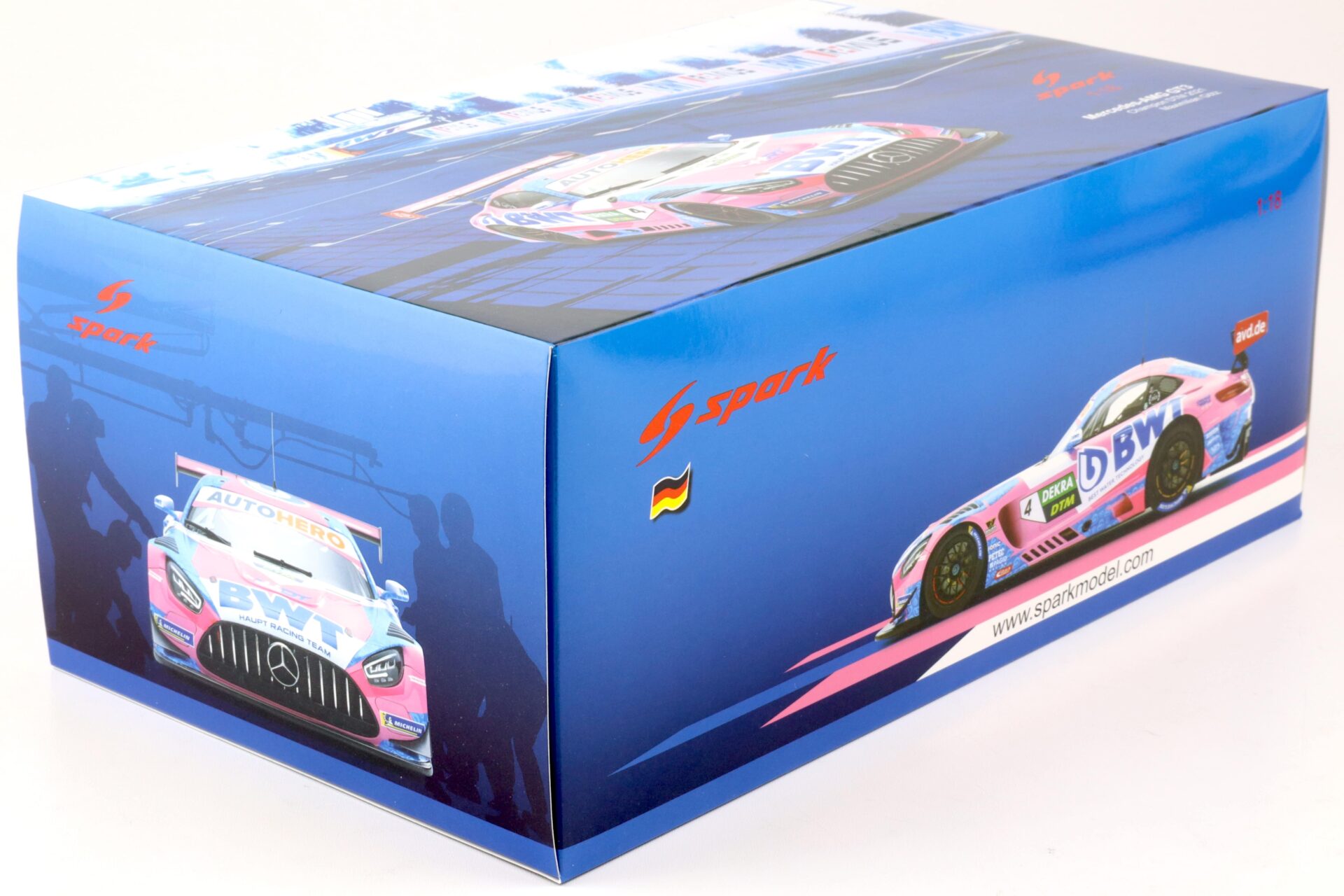 1:18 Spark Mercedes AMG GT3 #4 Champion DTM 2021 Götz BWT