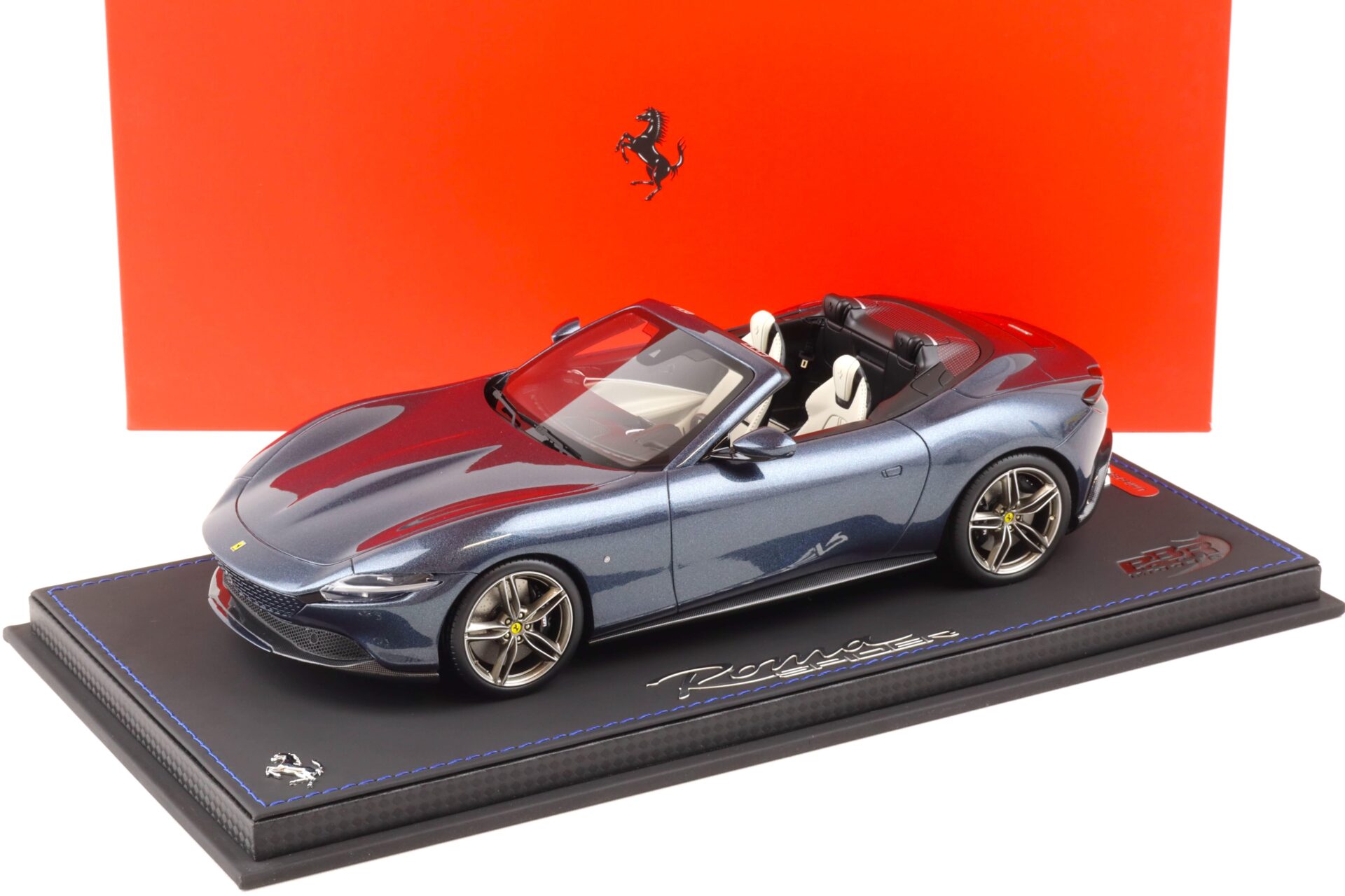 ID 89250 orig.jpg 1:18 BBR Ferrari Roma Spider Blu Roma blue metallic - Limited 32 pcs.