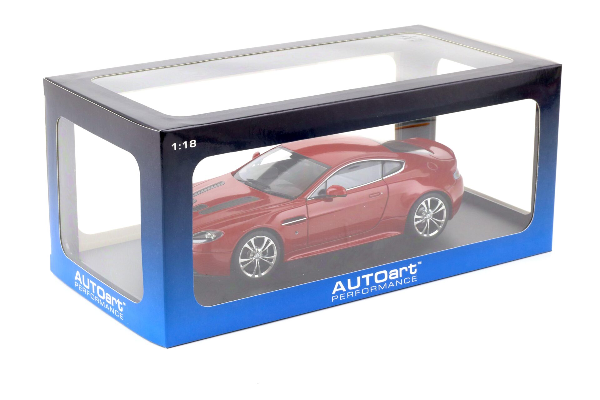 1:18 AUTOart Aston Martin V12 Vantage Coupe 2010 red metallic