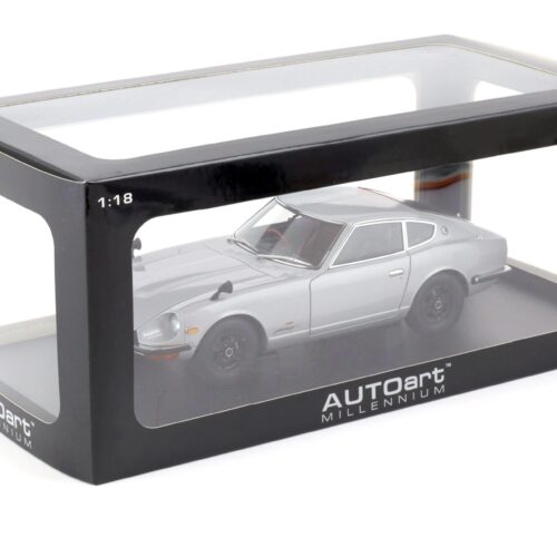 1:18 AUTOart Nissan Fairlady Z432 (PS30) Coupe RHD silver 77437