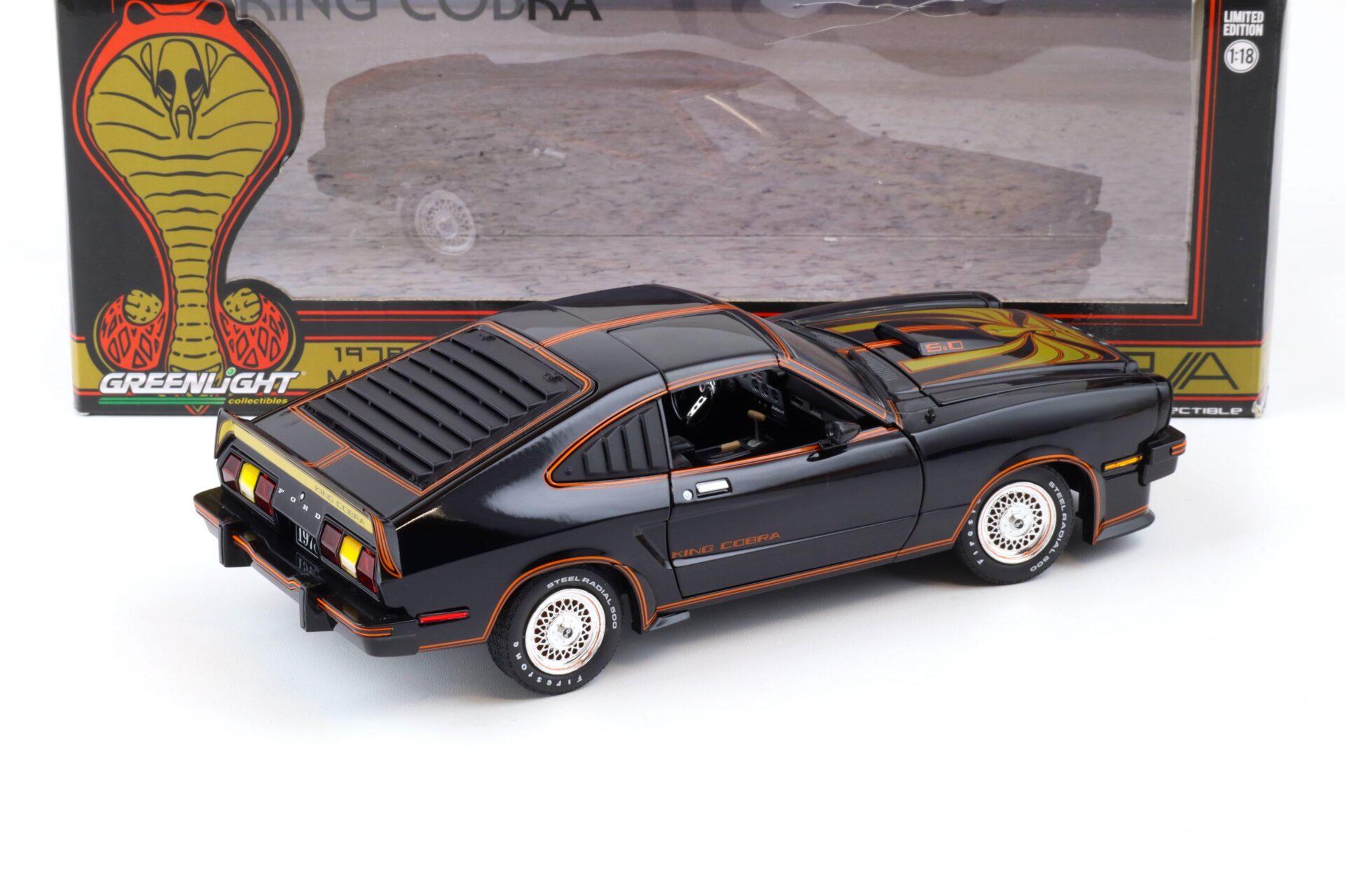 1:18 Greenlight 1978 Ford Mustang II KING COBRA black 12878