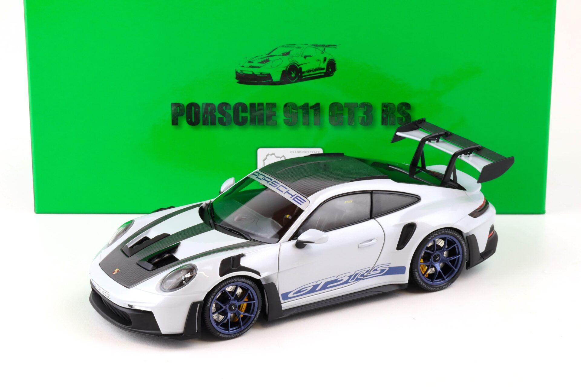 ID 89330 orig 1.jpg 1:18 Minichamps Porsche 911 (992) GT3 RS Weissach Package Nürburgring grey