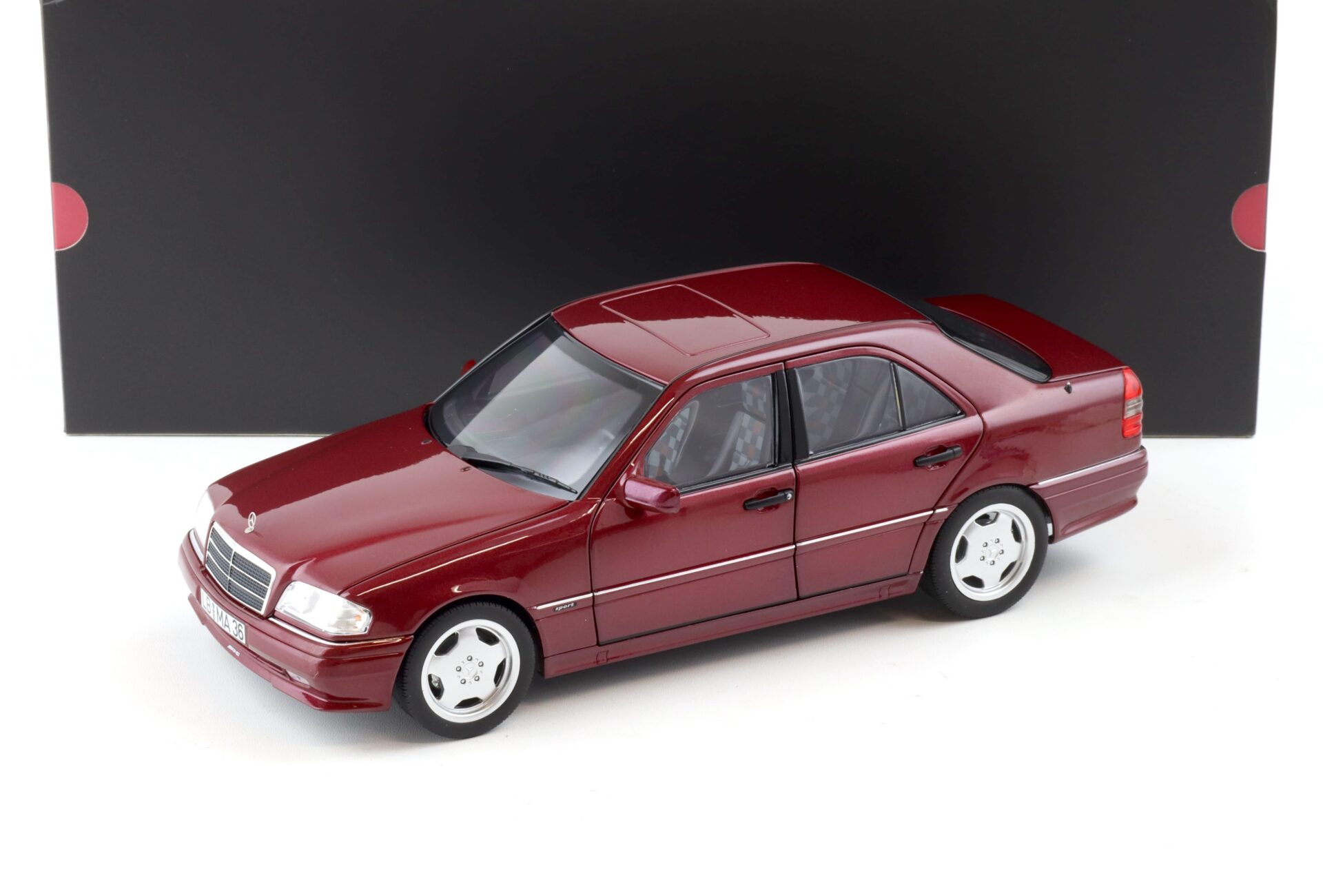 1:18 Norev Mercedes C36 AMG W202 Limousine almandine red DEALER VERSION
