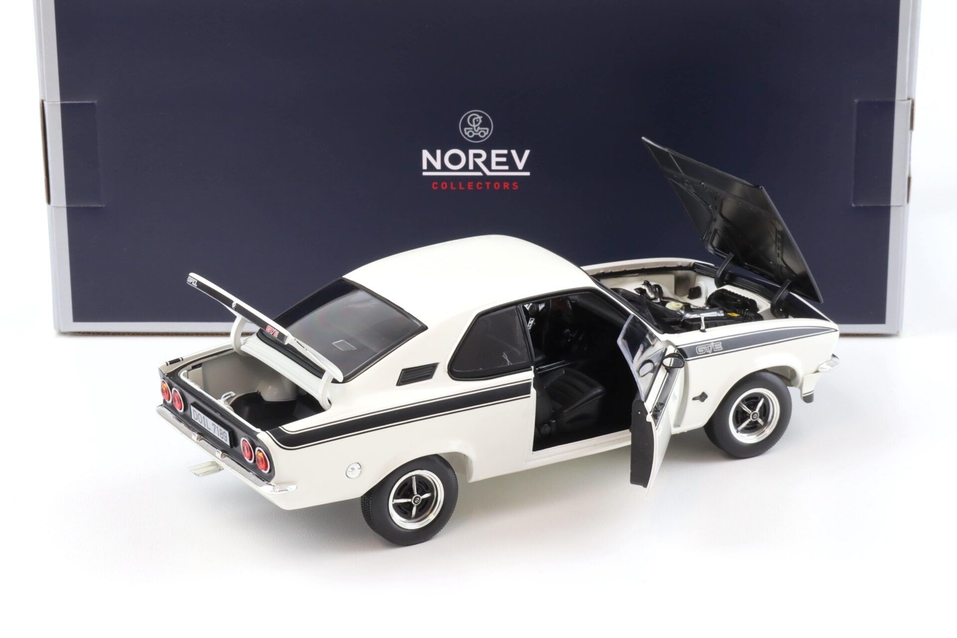 1:18 Norev Opel Manta A GT/E Coupe 1975 white/ black
