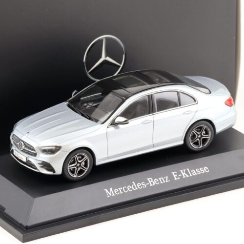 1:43 iScale Mercedes E-Klasse W213 Limousine 2021 hightech silver DEALER VERSION