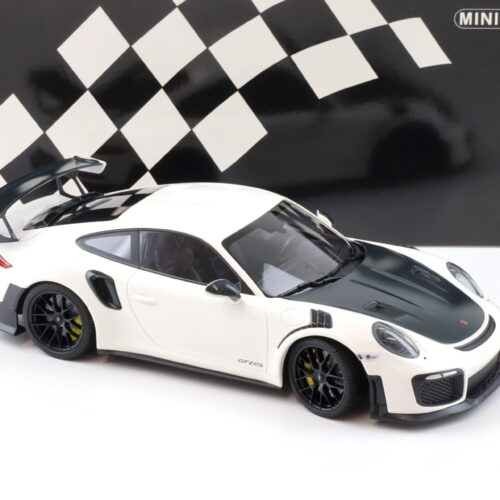 1:18 Minichamps Porsche 911 (991.2) GT2 RS white with black wheels 2018
