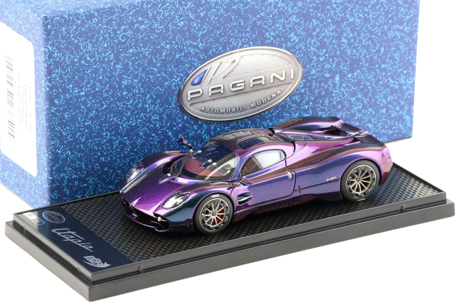 1:43 BBR Pagani Utopia Chamaleon bordeaux interior - Limited 52 pcs.
