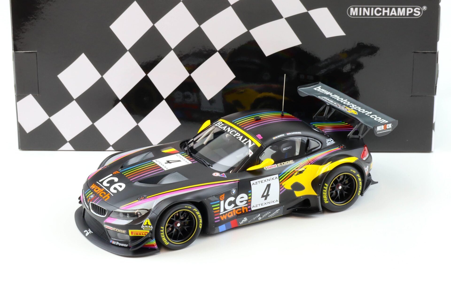 ID 91391 orig.jpg 1:18 Minichamps BMW Z4 GT3 Team Marc VDS Blancspain Endurance Baku Challenge 2013