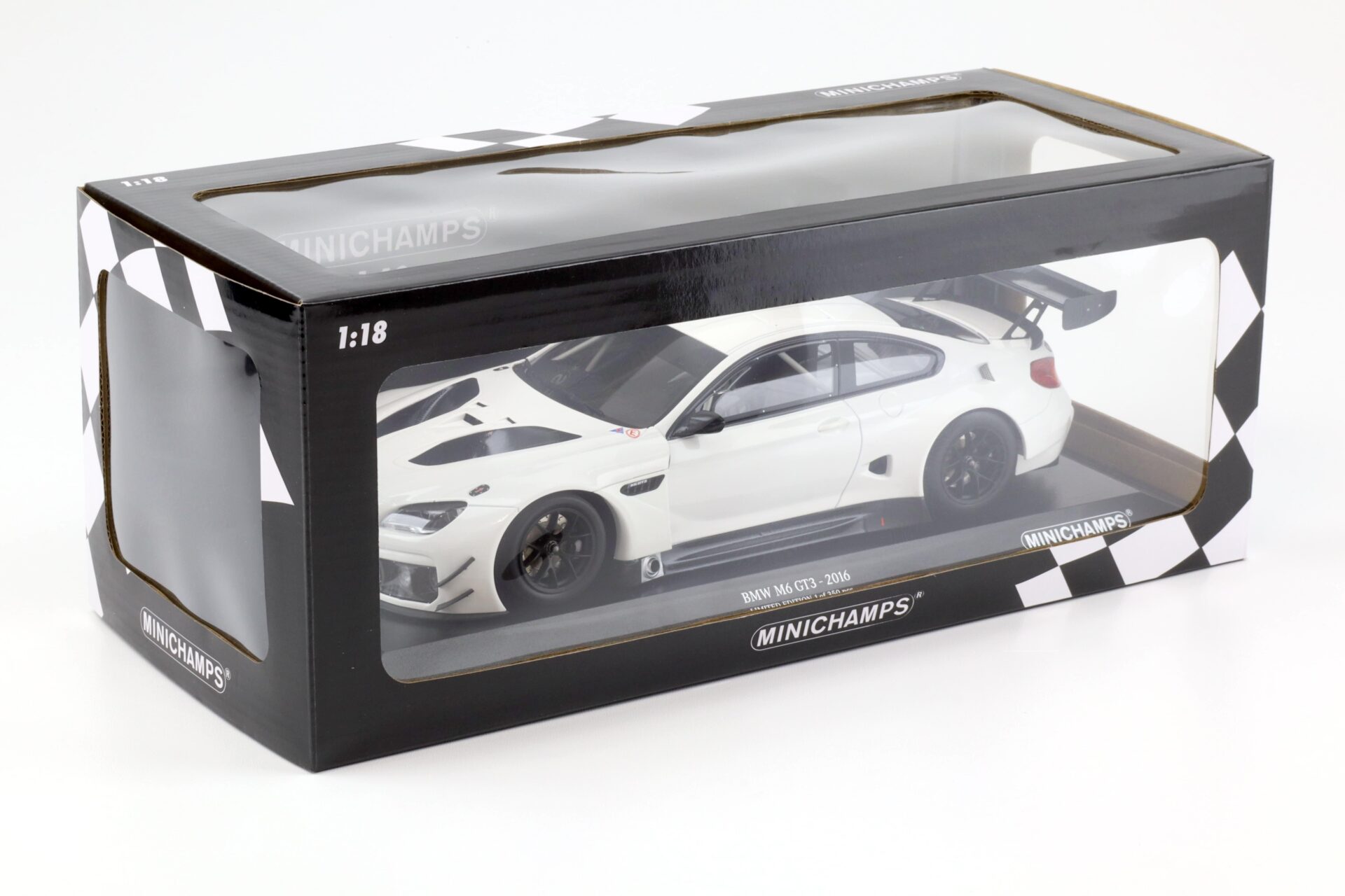 1:18 Minichamps BMW M6 GT3 Plain Body Version white 2016