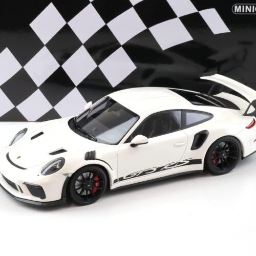 1:18 Minichamps Porsche 911 991.2 GT3 RS white/ black wheels 2019