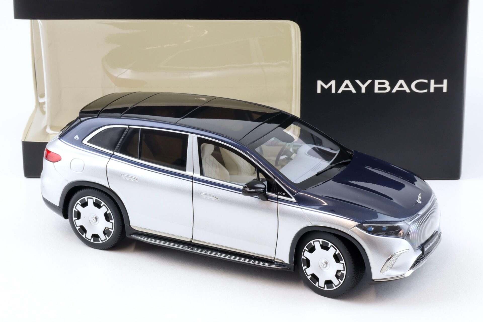 1:18 NZG Mercedes Maybach EQS 680 SUV nautic blue/ high-tech silver DEALER VERSION