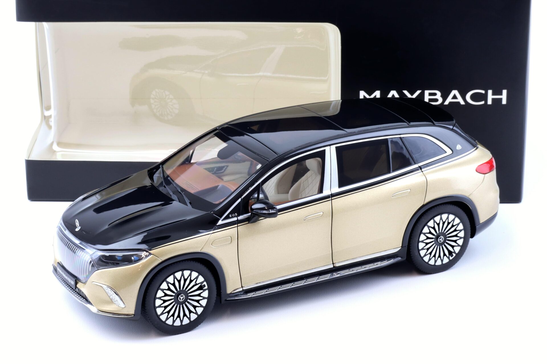 1:18 NZG Mercedes Maybach EQS 680 SUV black/ Kalahari gold DEALER VERSION