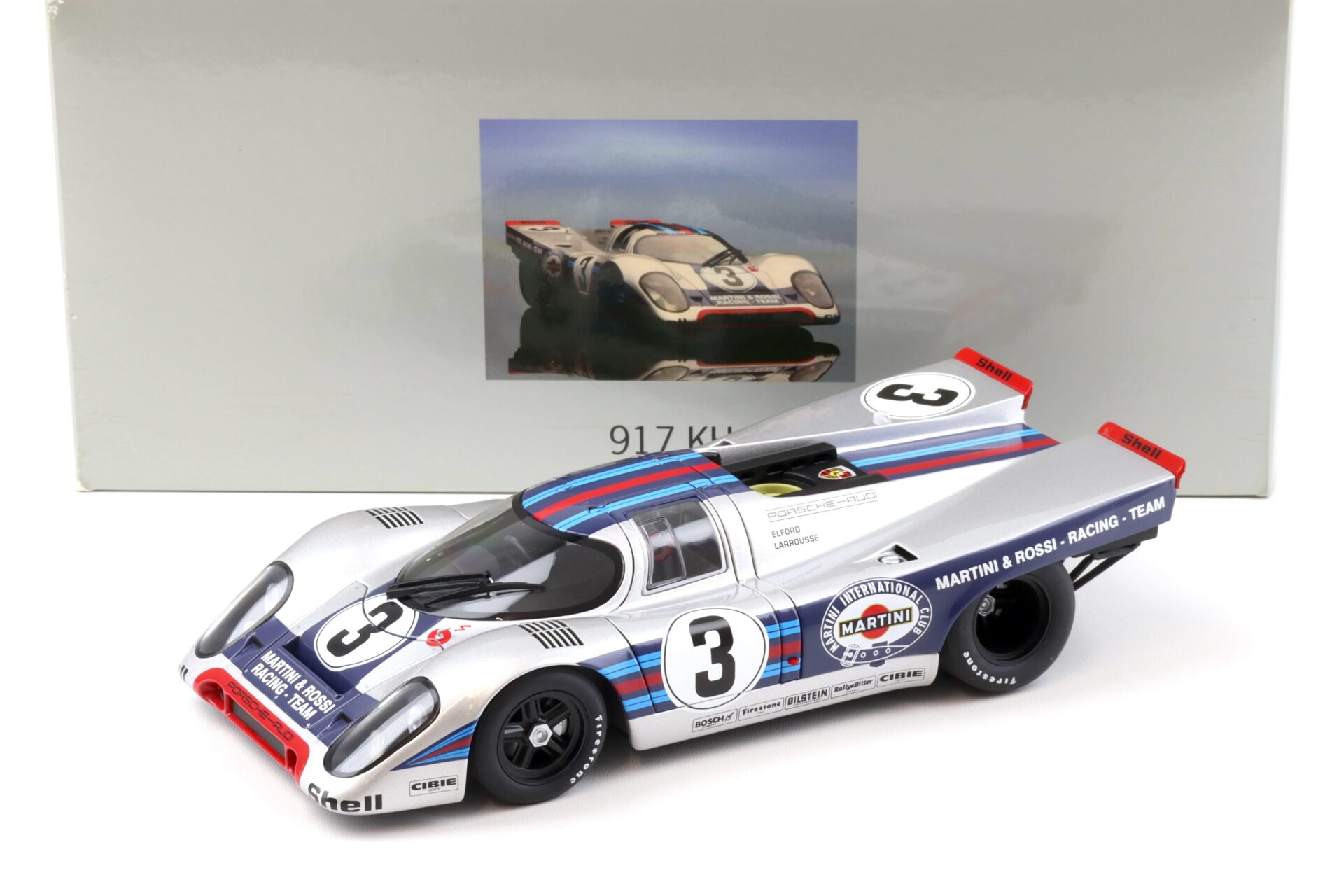 1:18 AUTOart Porsche 917 KH Martini Racing #3 DEALER VERSION
