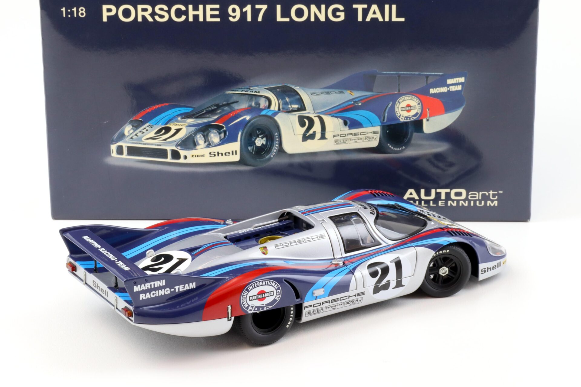 1:18 AUTOart Porsche 917 LH Long Tail Le Mans 1971 Elford/ Larrousse Martini #21
