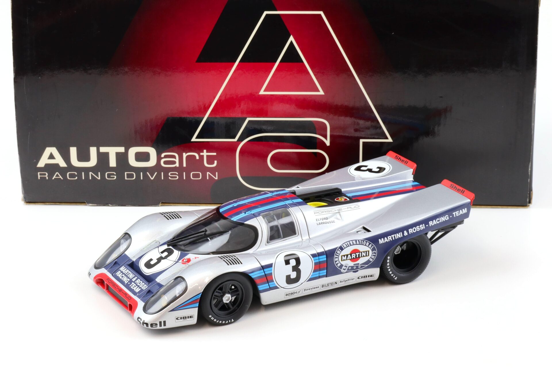 1:18 AUTOart Porsche 917K Winner Sebring 1971 Elford/ Larrousse #3 Martini 80034