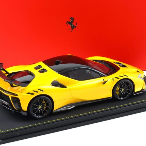 1:18 BBR Ferrari SF90 XX Stradale Giallo Tristrato with Showcase - Limited 70 pcs.
