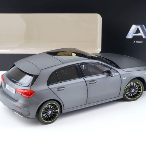 1:18 Norev Mercedes A-Klasse W177 AMG Line mountain grey magno DEALER VERSION
