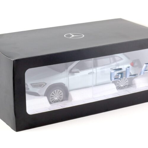 1:18 Z-Models Mercedes GLA AMG Line H247 iridium silver 2020 DEALER VERSION