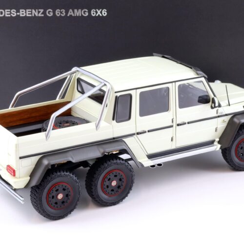 1:18 AUTOart 2013 Mercedes G63 AMG 6x6 Designo Diamond white 76307