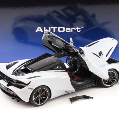 1:18 AUTOart McLAREN 720S Coupe 2017 Silica white 76069