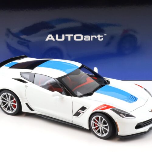 1:18 AUTOart Chevrolet Corvette C7 Grand Sport Arctic white/ blue stripes 71271