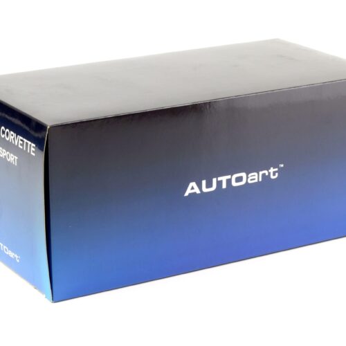 1:18 AUTOart Chevrolet Corvette C7 Grand Sport Arctic white/ blue stripes 71271