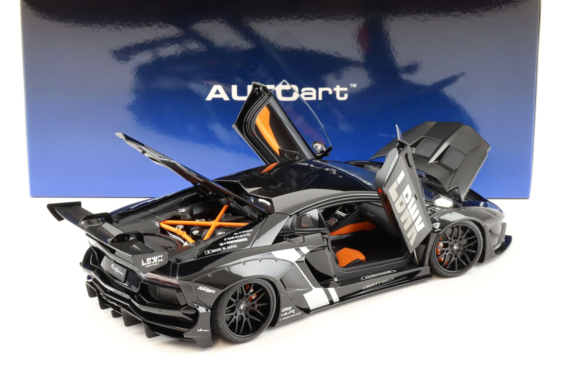 1:18 AUTOart Liberty Walk LB-WORKS Lamborghini Aventador LBWK Livery black 79244