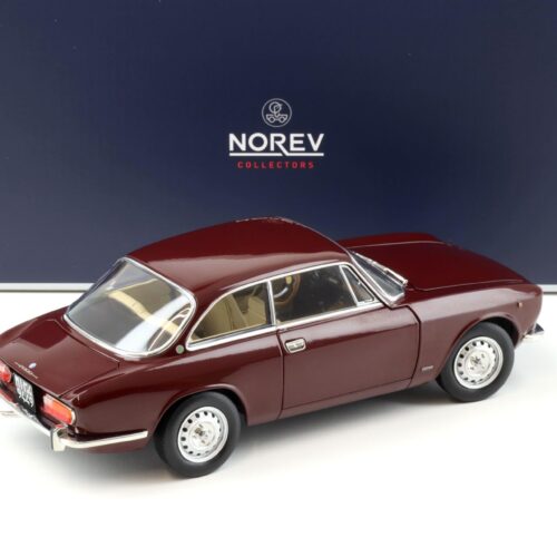 1:18 Norev Alfa Romeo 2000 GTV Coupe 1973 Maroon