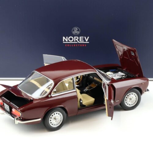 1:18 Norev Alfa Romeo 2000 GTV Coupe 1973 Maroon