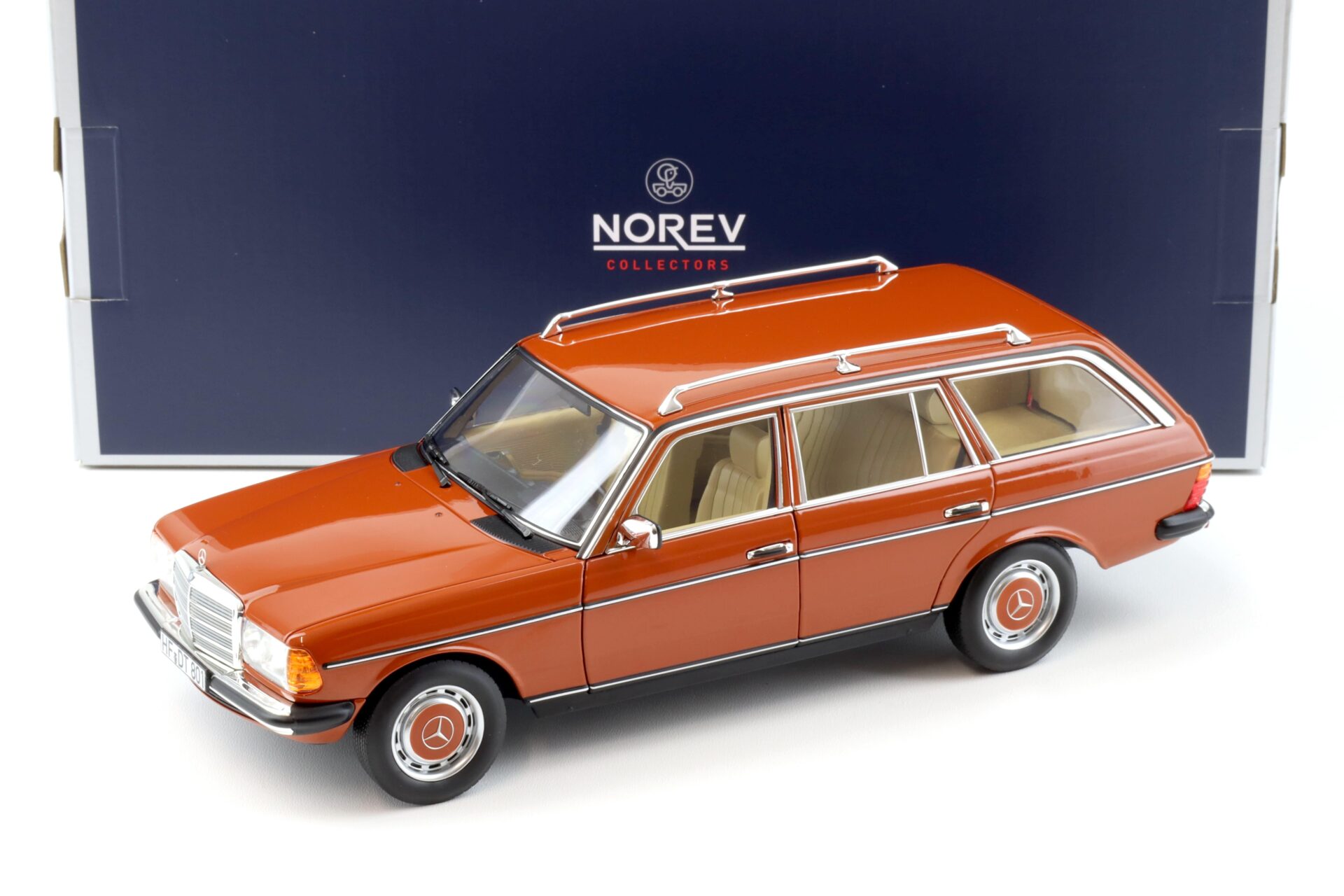 ID 92307 orig 1.jpg 1:18 Norev Mercedes 200 T S123 T-Modell Estate 1982 English red 183732