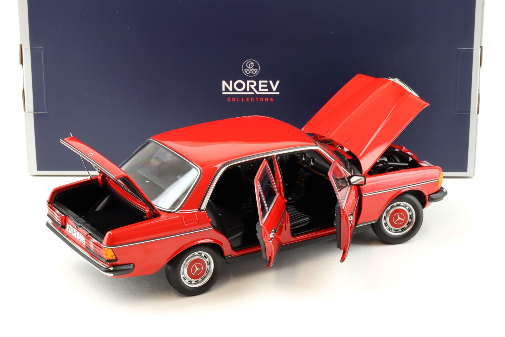 1:18 Norev Mercedes 200 Limousine W123 red 1982 - Limited 1000 pcs.