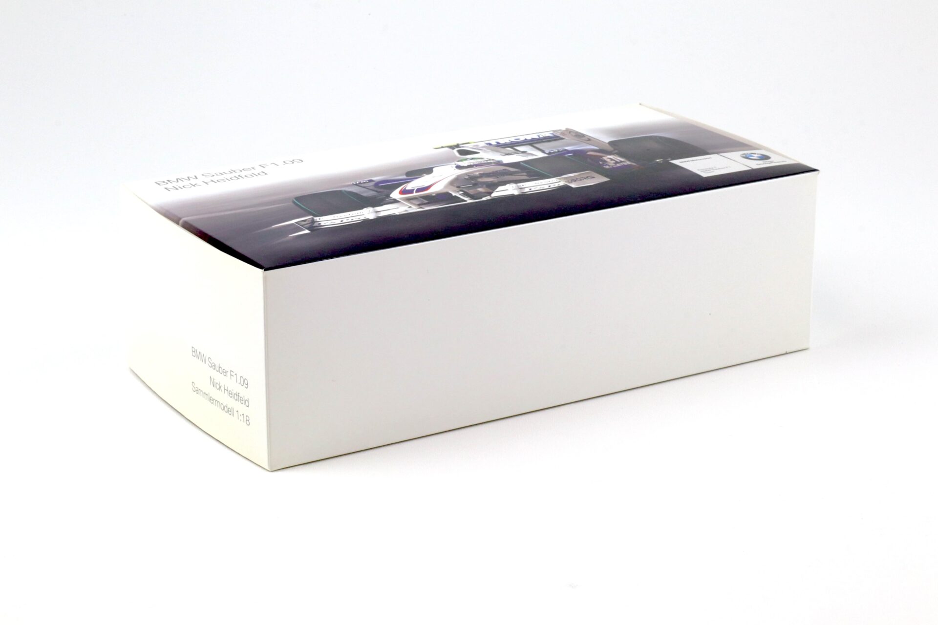 1:18 Minichamps BMW F1.09 Nick Heidfeld Formel 1 Petronas #3 DEALER VERSION