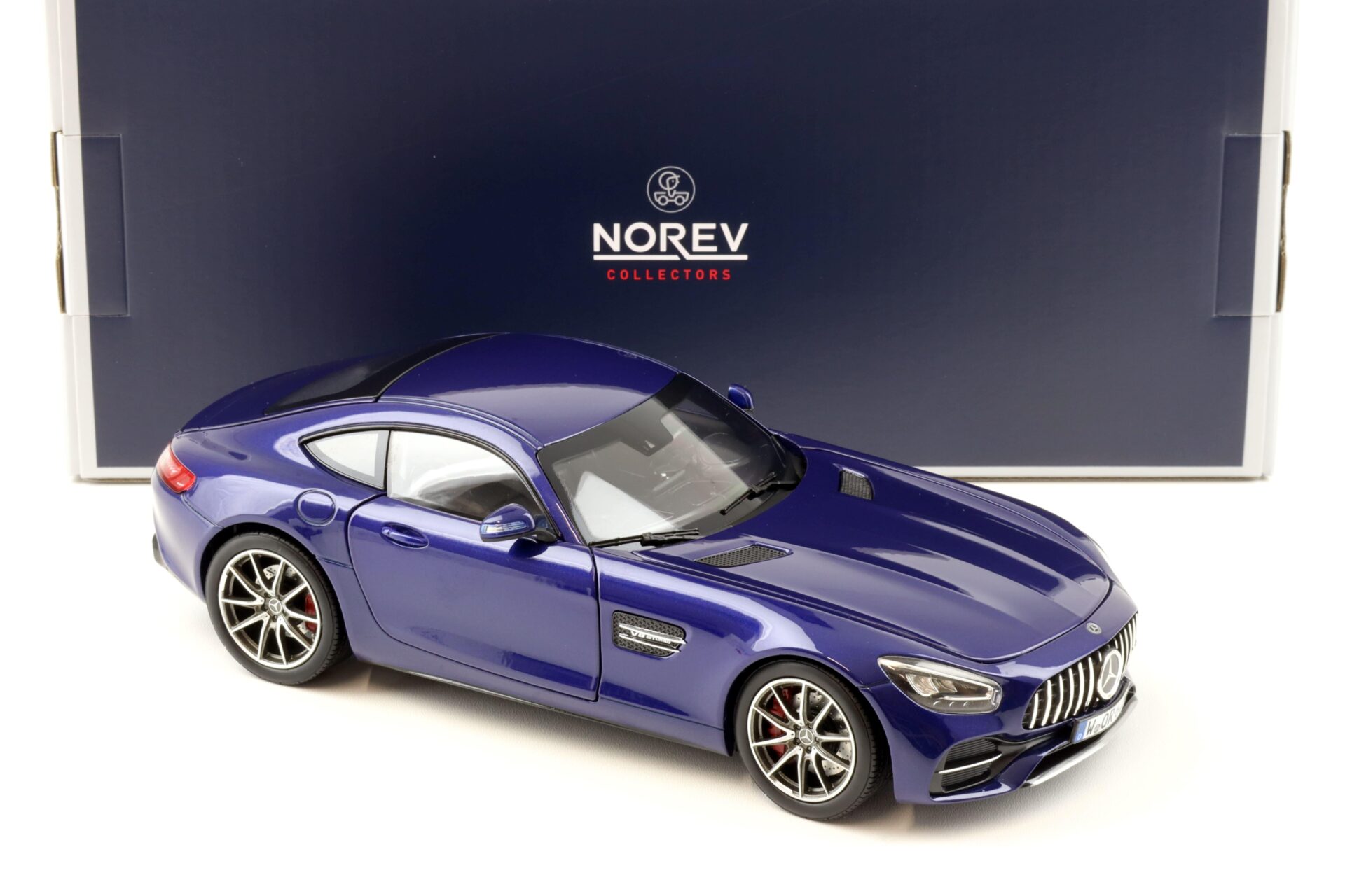 1:18 Norev Mercedes AMG GT S Coupe 2019 (C190) blue metallic