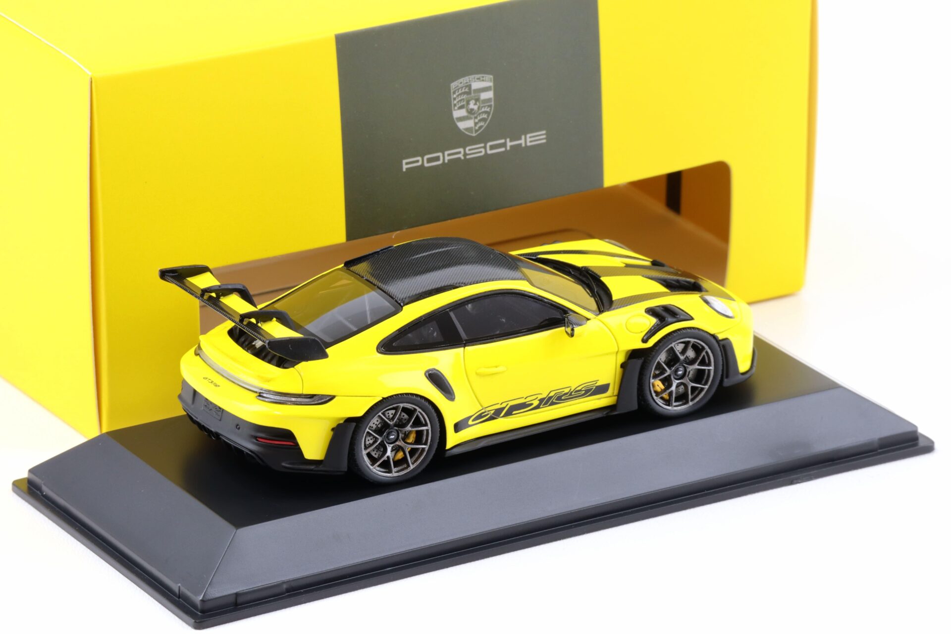 1:43 Spark Porsche 911 (992) GT3 RS Weissach Package Racing yellow WAP DEALER