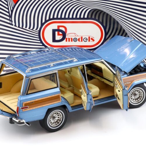 1:18 DD-Models Jeep Grand Wagoneer 1991 Spinnaker blue/ wood DO00101