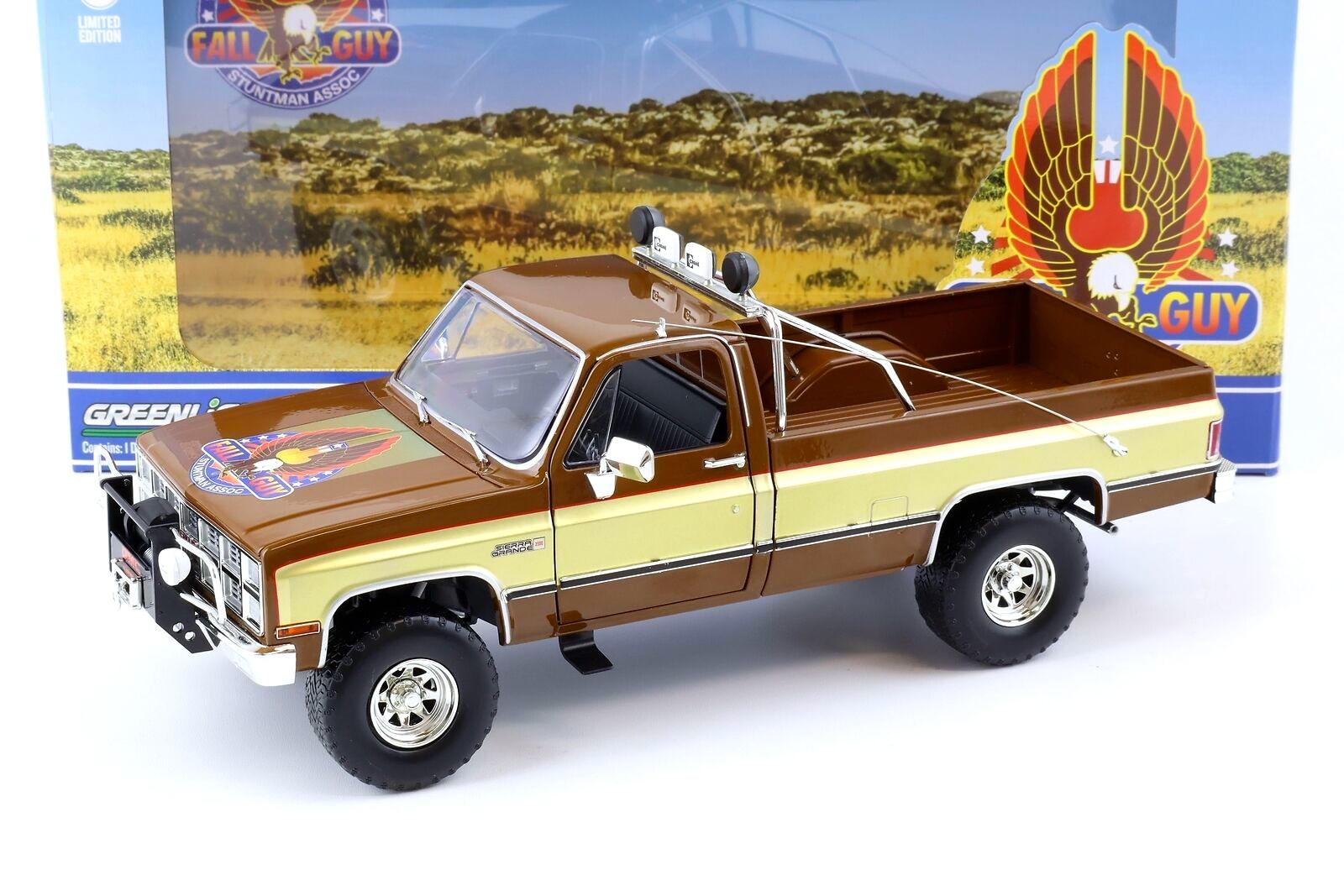 ID 93470 orig.jpg 1:18 Greenlight 1982 GMC K-2500 Sierra Grande Wideside FALL GUY Stuntman Association